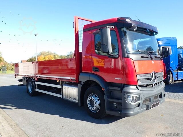 LKW mit Pritsche (offen) MERCEDES-BENZ 1824 L Actros Pritsche 7,10 m/2x AHK/Klima/12tkm