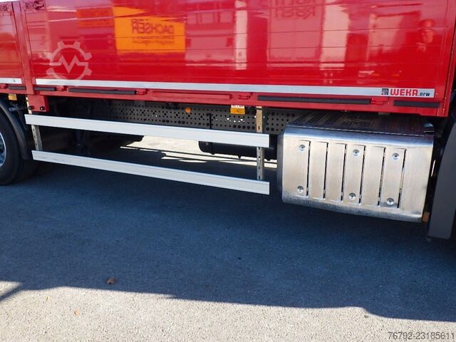 LKW mit Pritsche (offen) MERCEDES-BENZ 1824 L Actros Pritsche 7,10 m/2x AHK/Klima/12tkm