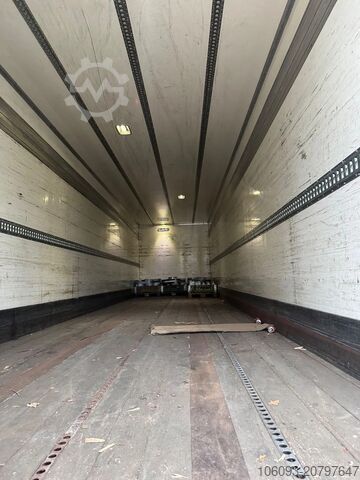 Suitcase LAG 2ass gestuurde oplegger