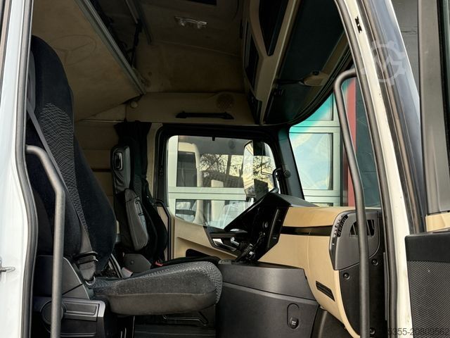 Volumen SZM MERCEDES-BENZ Actros 1843 Retarder Klima Mega Jumbo Temomat