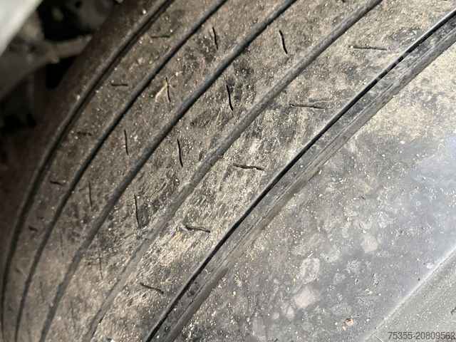 Volumen SZM MERCEDES-BENZ Actros 1843 Retarder Klima Mega Jumbo Temomat