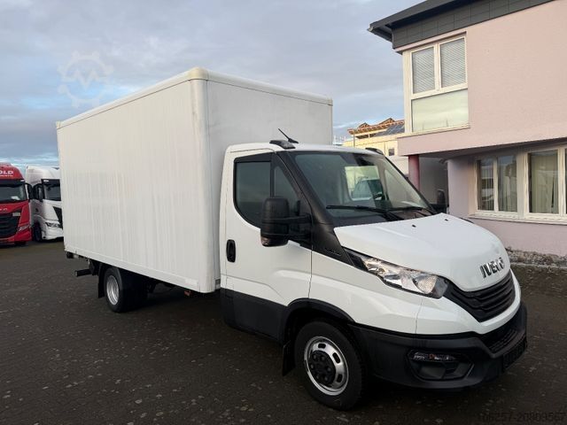 Transporter mit Koffer IVECO Daily 35C16 Koffer Ladebordwand 500kg