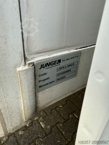 Transporter mit Koffer IVECO Daily 35C16 Koffer Ladebordwand 500kg