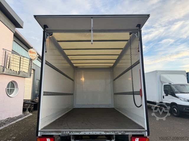Transporter mit Koffer IVECO Daily 35C16 Koffer Ladebordwand 500kg