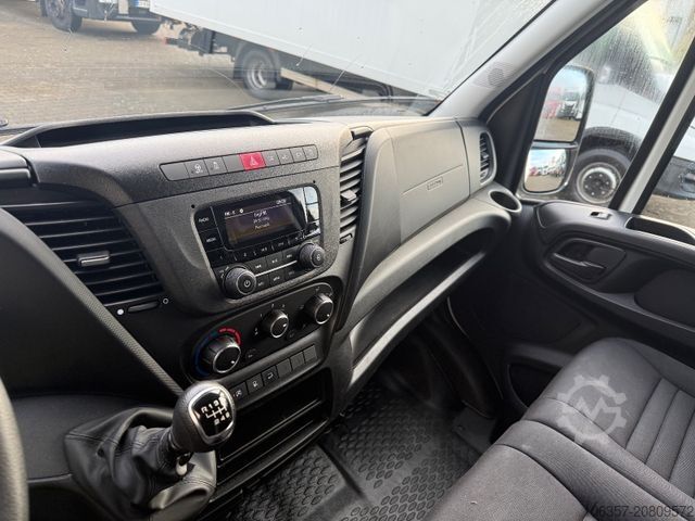 Transporter mit Koffer IVECO Daily 35C16 Koffer Ladebordwand 500kg