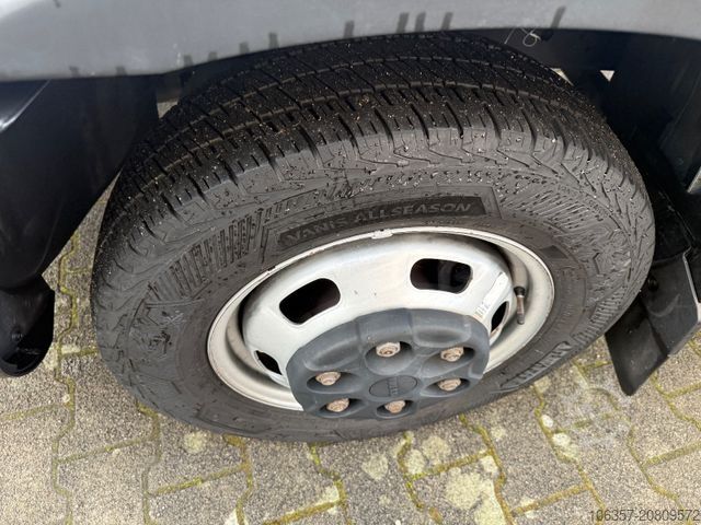 Transporter mit Koffer IVECO Daily 35C16 Koffer Ladebordwand 500kg