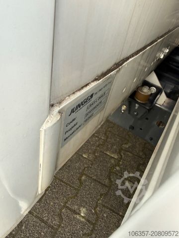 Transporter mit Koffer IVECO Daily 35C16 Koffer Ladebordwand 500kg