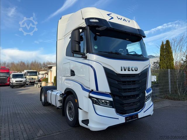 Standard SZM IVECO S-Way 480/Intarder/2xTank/Navi/Spoiler
