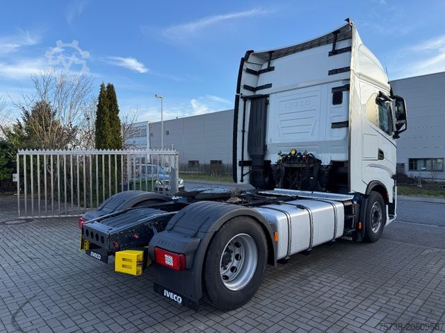 Standard SZM IVECO S-Way 480/Intarder/2xTank/Navi/Spoiler