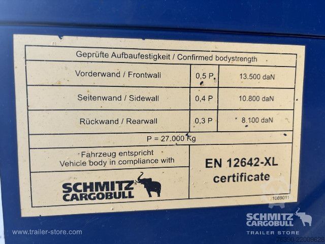 Open semitrailer with tarp Schmitz Cargobull Semitrailer Curtainsider Mega