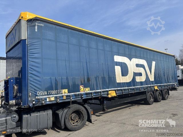 Open semitrailer with tarp Schmitz Cargobull Semitrailer Curtainsider Mega