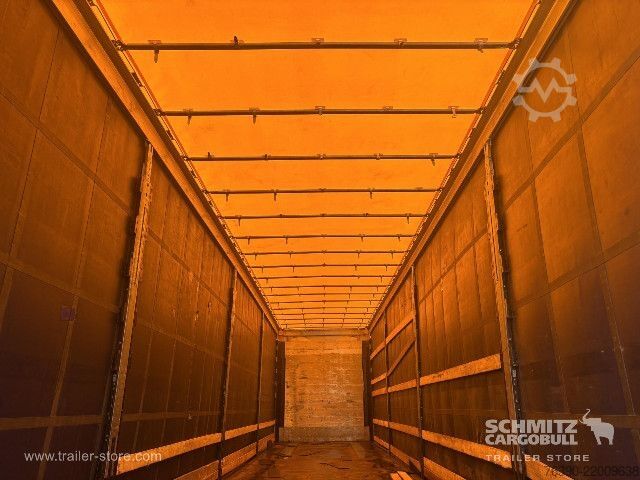 Open semitrailer with tarp Schmitz Cargobull Semitrailer Curtainsider Mega