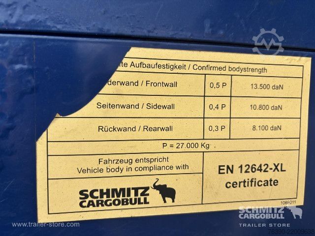 Open semitrailer with tarp Schmitz Cargobull Semitrailer Curtainsider Mega