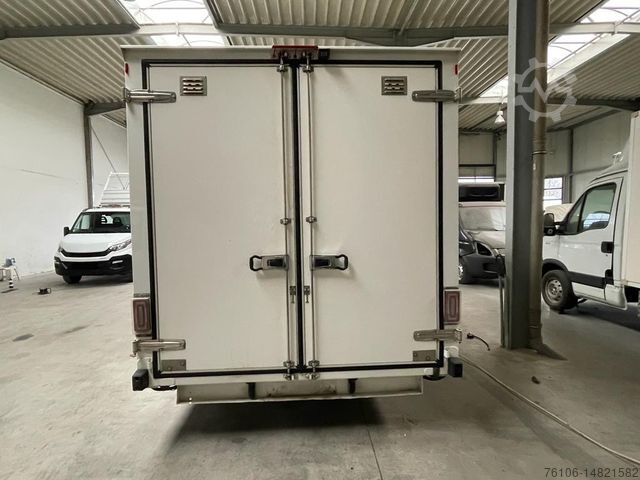 Transporter mit Koffer RENAULT Master Tiefrahmen Koffer *Ladefläche 4,25*Klima*