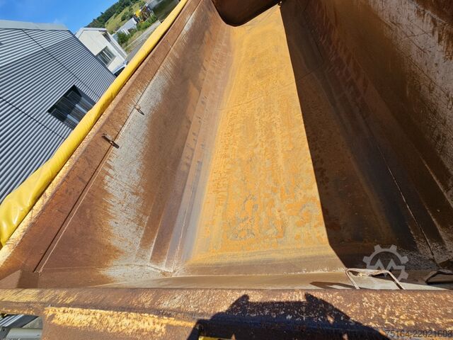 Tipper semitrailer Schmitz Cargobull SKI 24 SL 06-7.2 Stahlrundmulde
