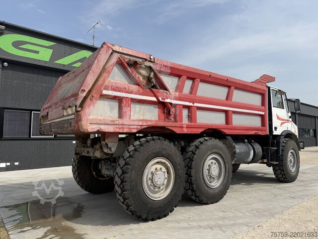 Tipper truck Perlini 131/33 Dumper 6x4