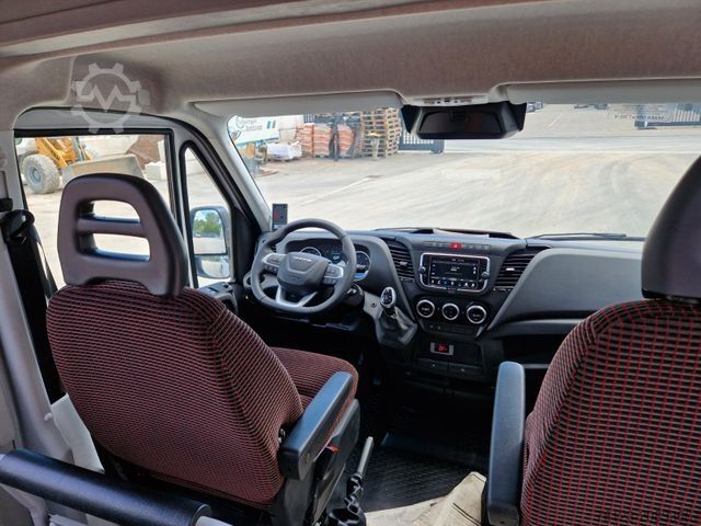 Kleinbus IVECO Daily C35 M1 9 Sitzer sauberes Fahrzeug