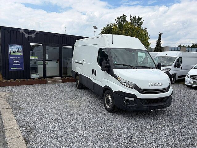 High-roof van IVECO DAILY 35S14       L2H2 Automaat Euro6