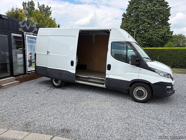 High-roof van IVECO DAILY 35S14       L2H2 Automaat Euro6