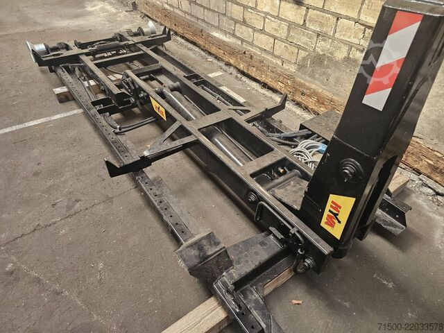 Titan city hooklift device Hyva 03-28-K-DIN-BF