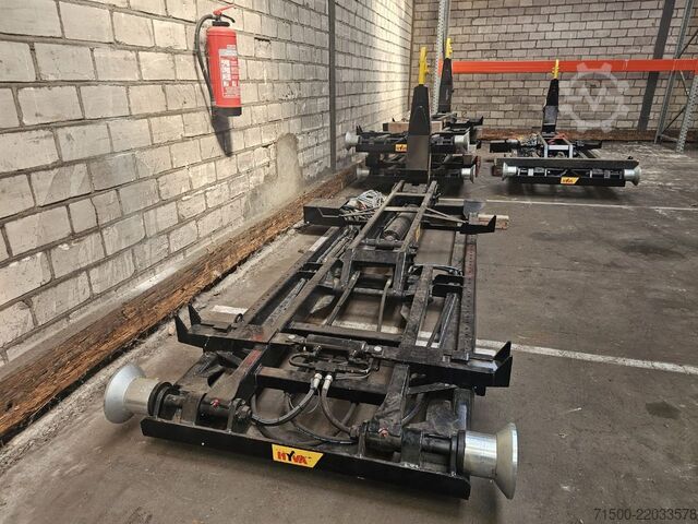 Titan city hooklift device Hyva 03-28-K-DIN-BF