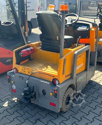 Schlepper Jungheinreich EZS 580
