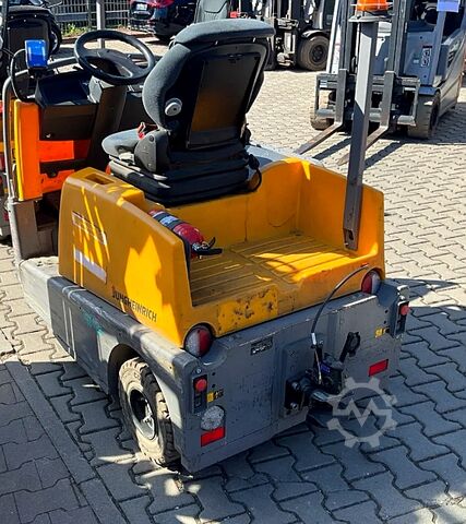 Schlepper Jungheinreich EZS 580