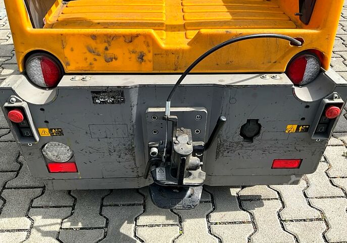 Schlepper Jungheinreich EZS 580