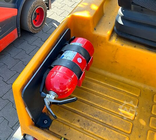 Schlepper Jungheinreich EZS 580
