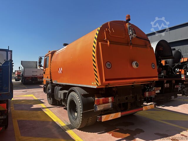 Sweeper truck MAN 14.192 F Kehrmaschine SCHÖRLING 4x2