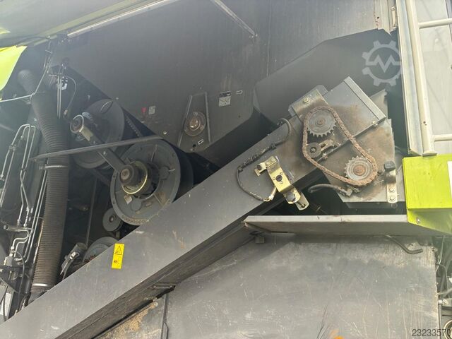 CLAAS Lexion 760 TT + V1050 CLAAS Lexion 760 TT + V1050