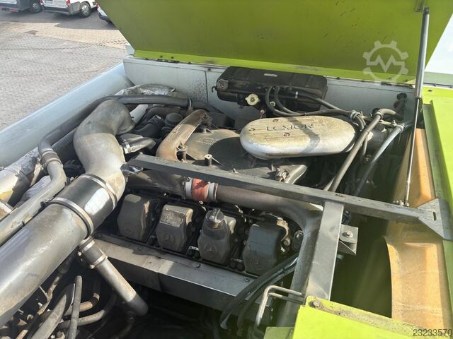 CLAAS Lexion 760 TT + V1050 CLAAS Lexion 760 TT + V1050