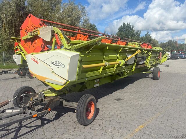 CLAAS Lexion 760 TT + V1050 CLAAS Lexion 760 TT + V1050