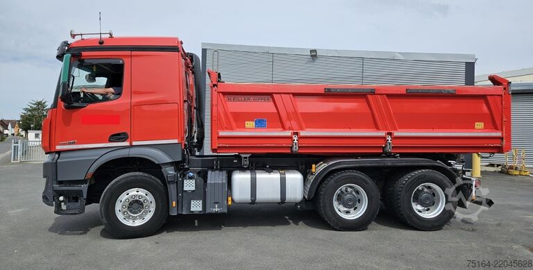Three-sided tipper truck Mercedes-Benz Arocs 2658 LK 6x4 Bordmatik