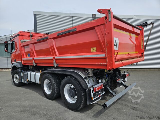 Three-sided tipper truck Mercedes-Benz Arocs 2658 LK 6x4 Bordmatik