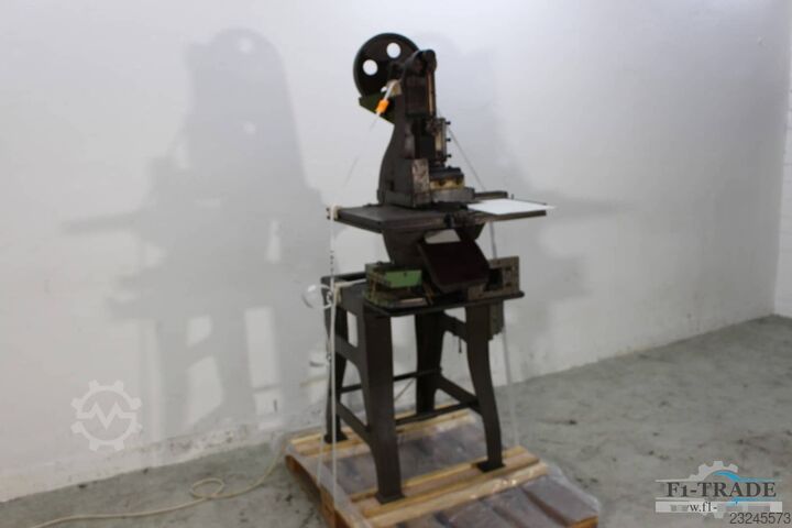 Stanzmaschine / Punching machine Krause 101073