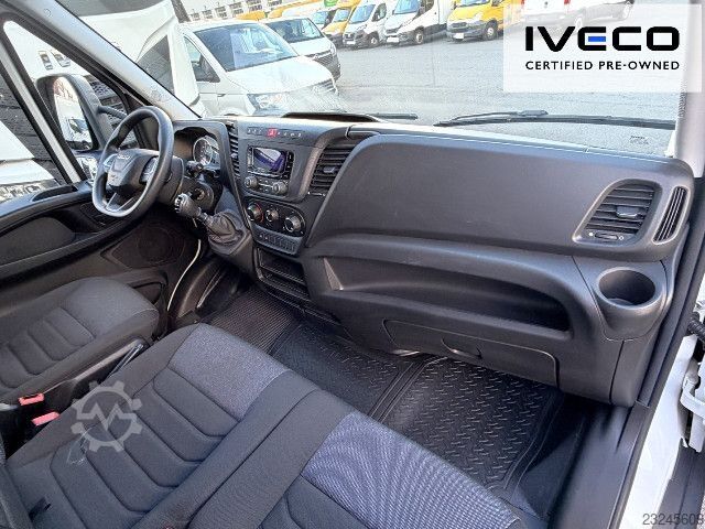 Transporter mit Pritsche & Plane IVECO 35S14 Pritsche 4,38m,H 2,23m, Nur 6.016 km!