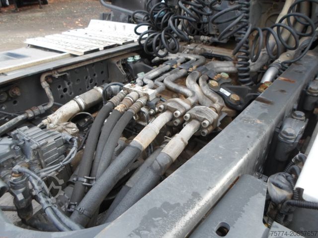 Standard SZM MERCEDES-BENZ 1845/HAD/Stream Space