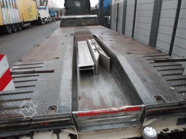 Standard SZM MERCEDES-BENZ 2663LS/ Broshuis 4 Achser/ Teletieflader