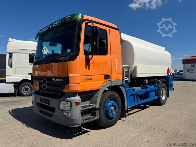 Tanker truck MERCEDES-BENZ ACTROS 1841 * TANKWAGEN * EPS*ESTERER*OBEN UNTEN