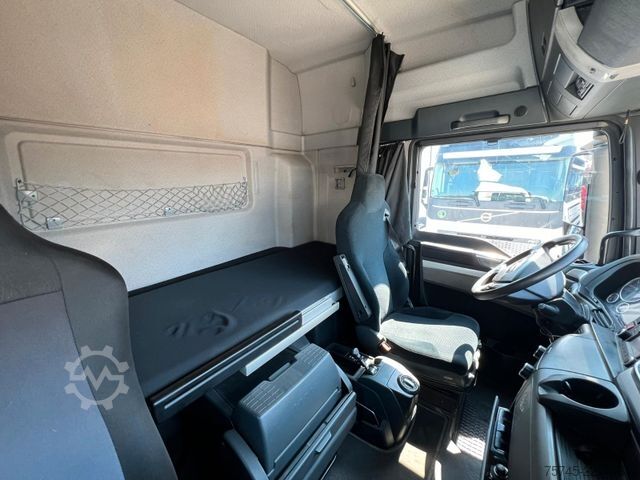 Standard tractor unit MAN TGX 18.480 * RETARDER * EURO 6 * NAVI* ACC