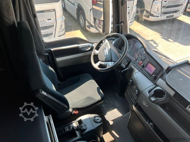 Standard tractor unit MAN TGX 18.480 * RETARDER * EURO 6 * NAVI* ACC