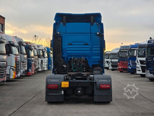 Standard tractor unit MAN TGX 18.510 *2X VORHANDEN*ACC*2X TANK * RETARDER