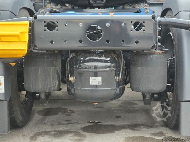 Standard tractor unit MAN TGX 18.510 *2X VORHANDEN*ACC*2X TANK * RETARDER