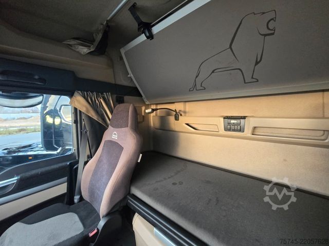 Standard tractor unit MAN TGX 18.510 *2X VORHANDEN*ACC*2X TANK * RETARDER