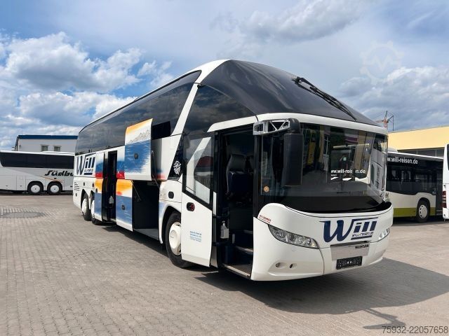 Motor coach NEOPLAN Starliner C  P 11 II P 11  371 KW