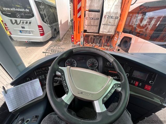 Motor coach NEOPLAN Starliner C  P 11 II P 11  371 KW