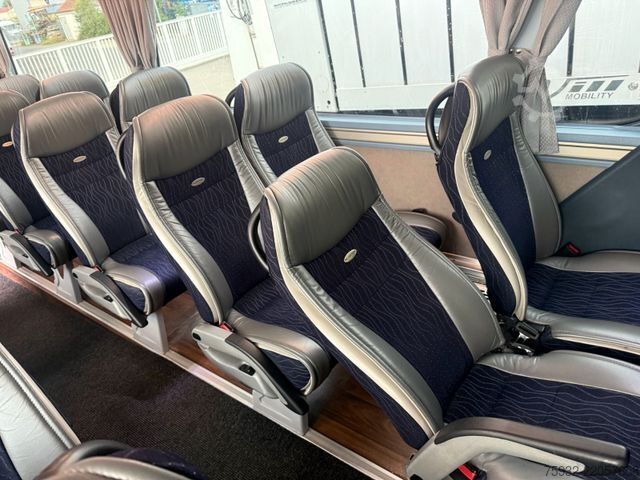 Motor coach NEOPLAN Starliner C  P 11 II P 11  371 KW