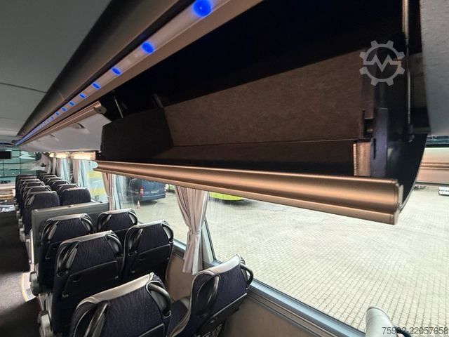 Motor coach NEOPLAN Starliner C  P 11 II P 11  371 KW
