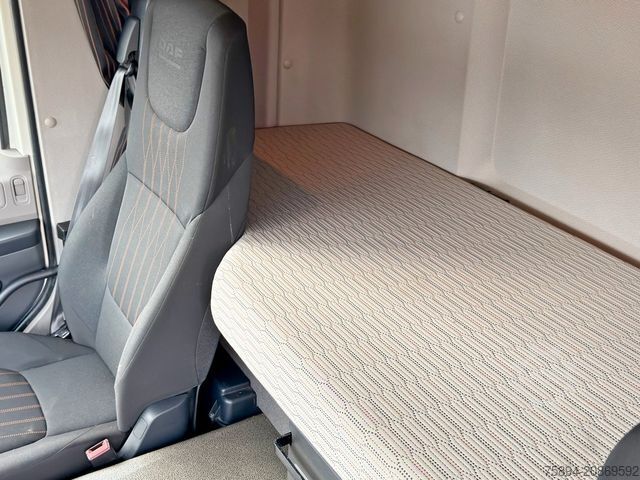 Car carrier truck DAF CF 530 Pritsche 8,15 m * 6x2